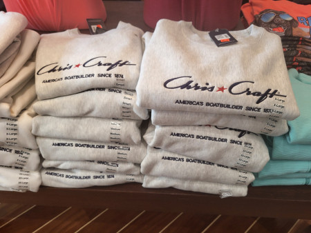 20230103. Tröjor att köpa i Orlando